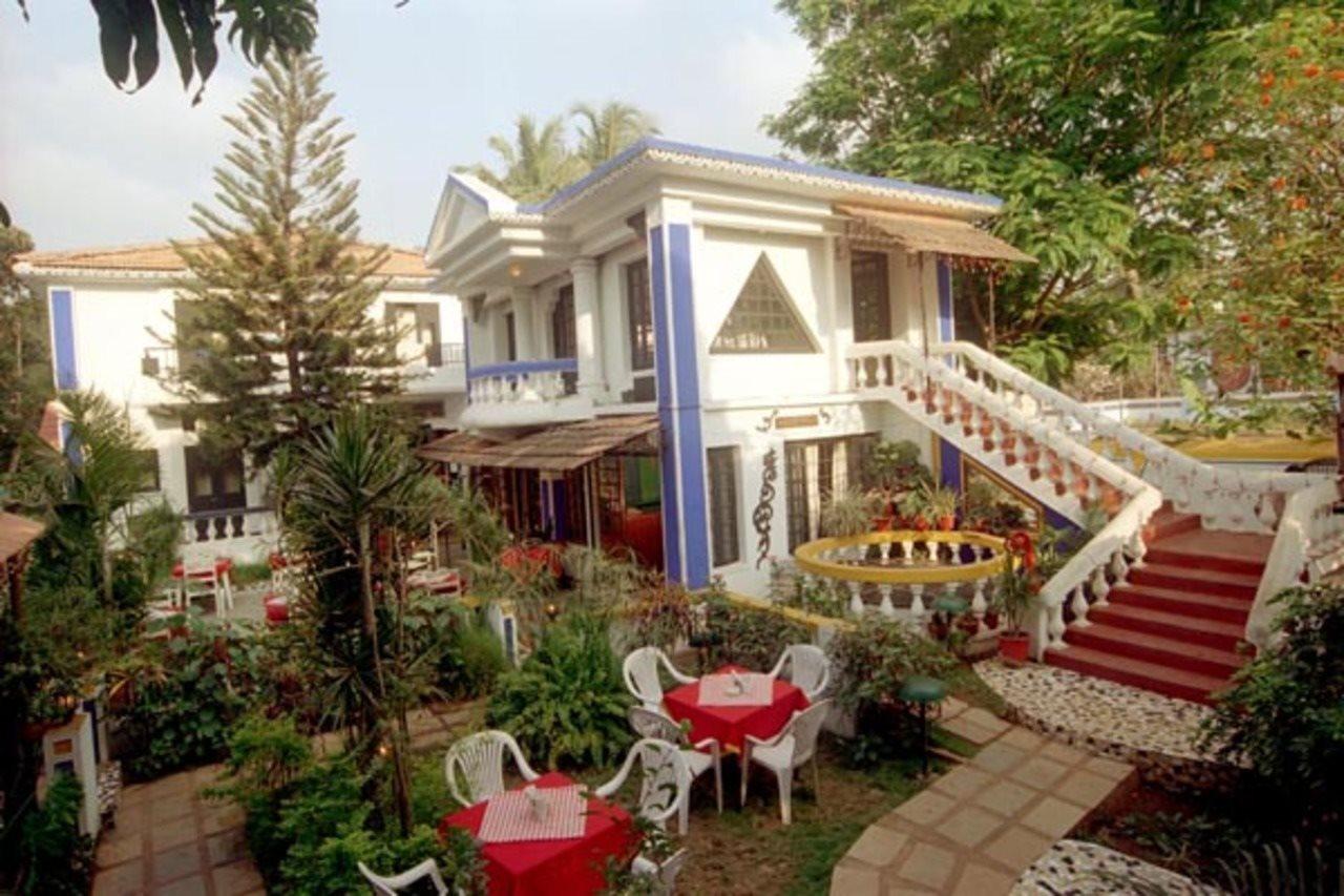 Hotel The Ronil Royale Calangute Esterno foto