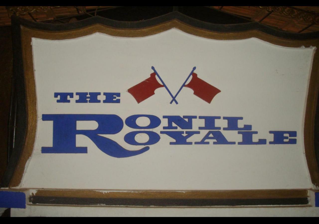 Hotel The Ronil Royale Calangute Esterno foto